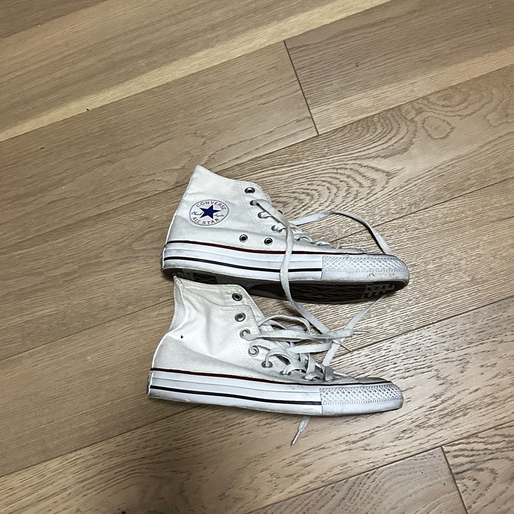 White converse